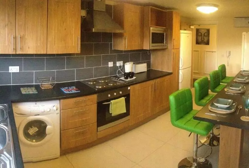 Alton Apartments