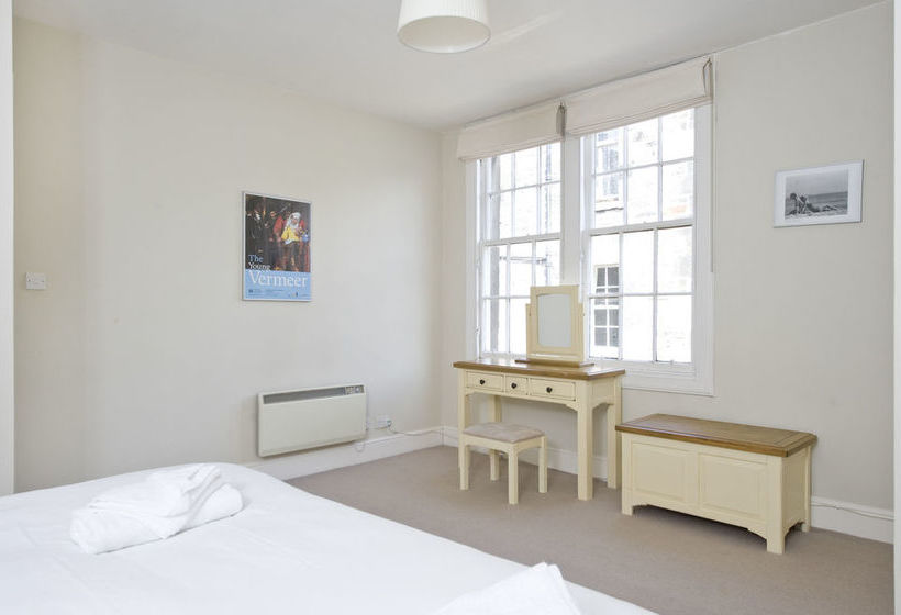 Destiny Scotland - Rose Street Flats