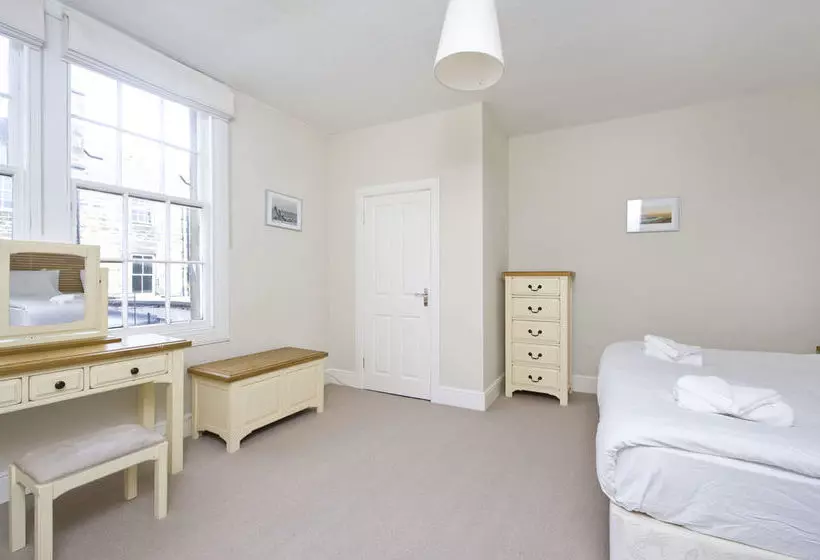 Destiny Scotland - Rose Street Flats