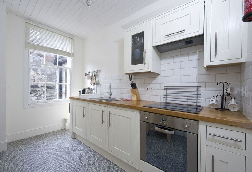 Destiny Scotland - Rose Street Flats