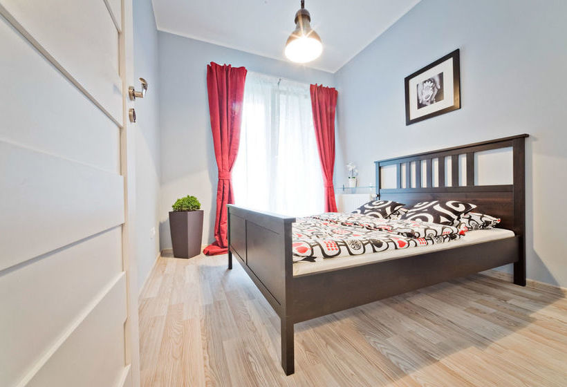 Very Berry Orzeszkowej 16 Mtp Apartment, Parking, Check In 24h