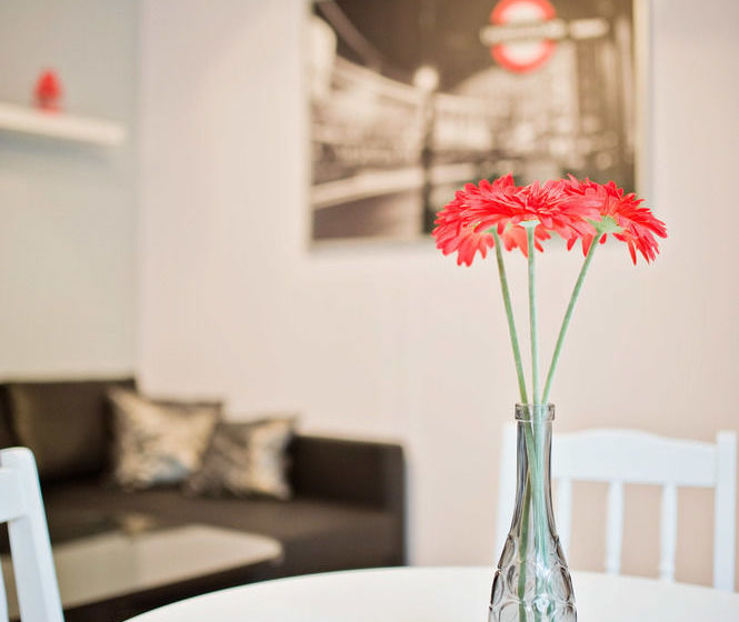 Very Berry Orzeszkowej 16 Mtp Apartment, Parking, Check In 24h