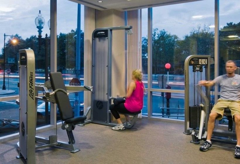 Global Luxury Suites At West End