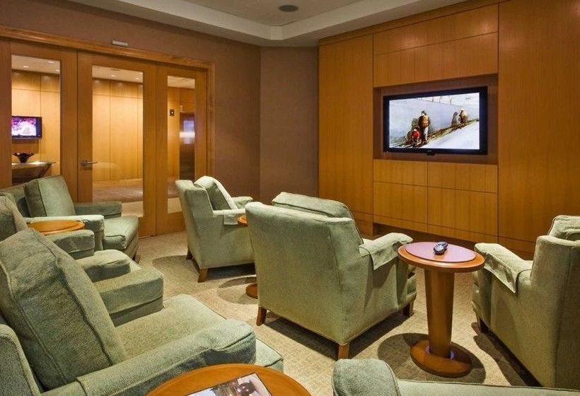 Global Luxury Suites At West End