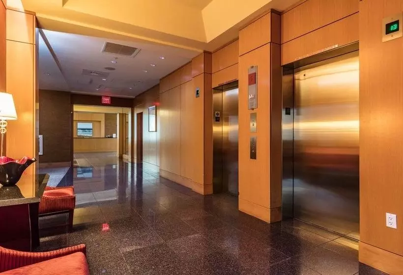 Global Luxury Suites At West End