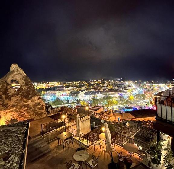 فندق Bedrock Cave