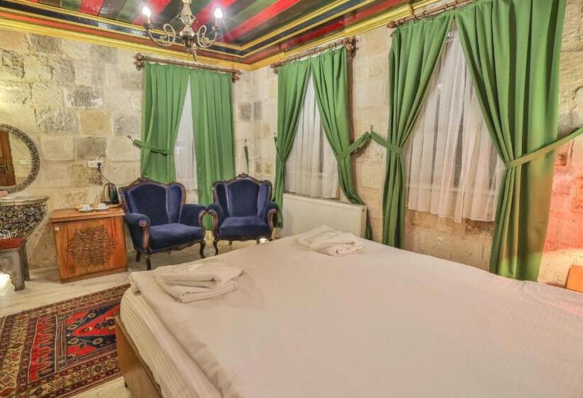 فندق Bedrock Cave