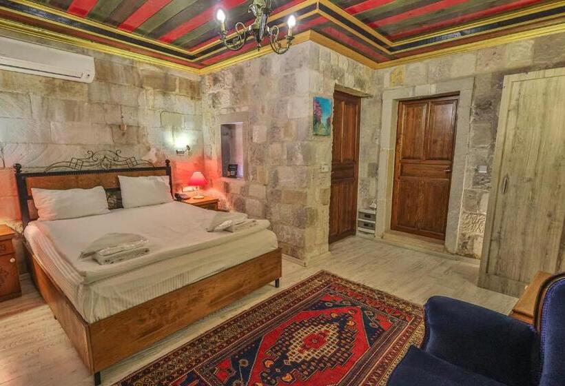 فندق Bedrock Cave