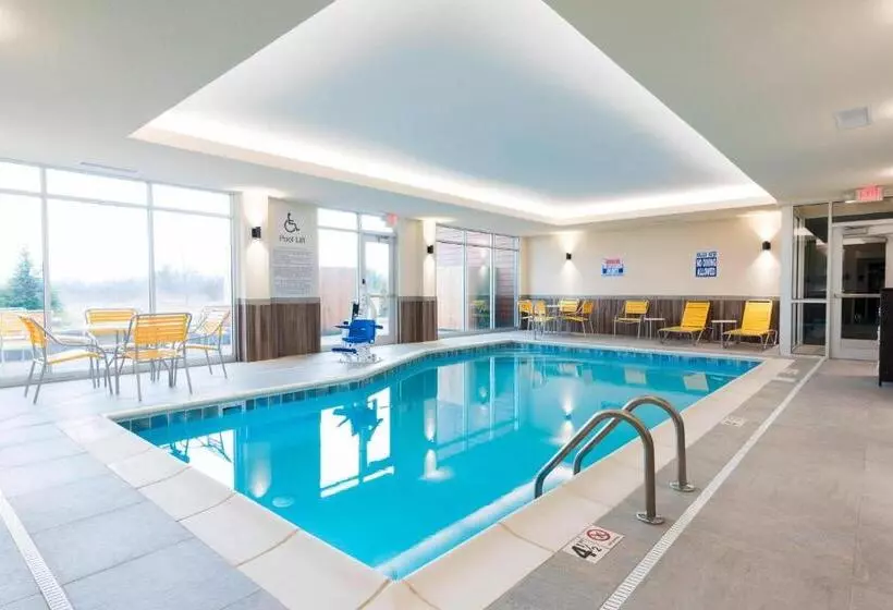 ホテル Fairfield Inn & Suites By Marriott Medina