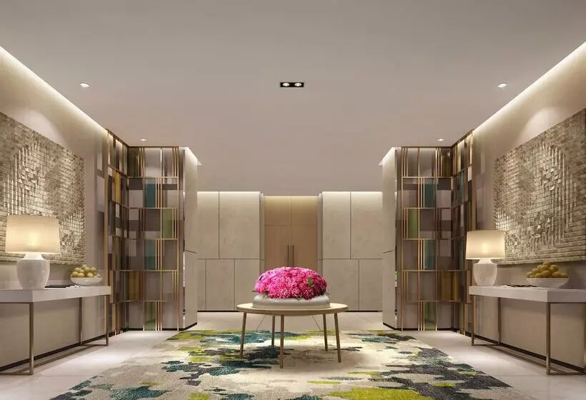 ホテル Holiday Inn Express Shenyang Tawan By Ihg