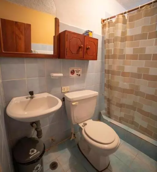 هتل Hostal Estrella De Mar