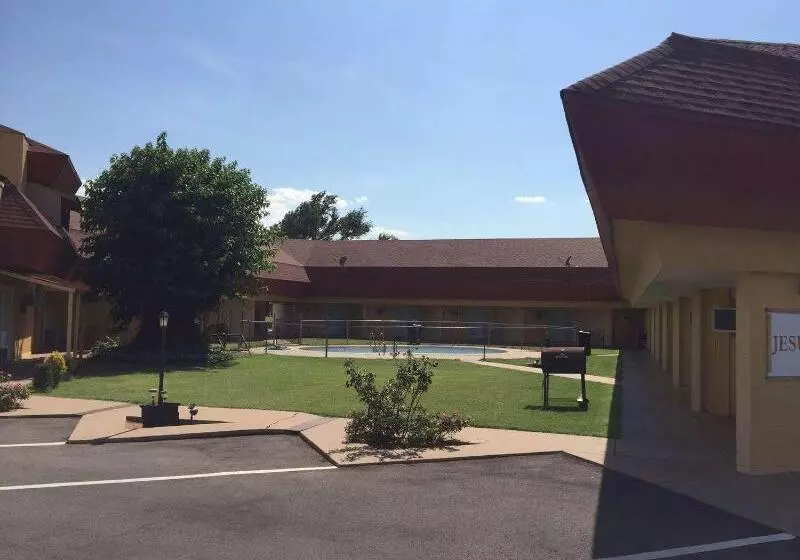 Hotelli Knights Inn Fairview