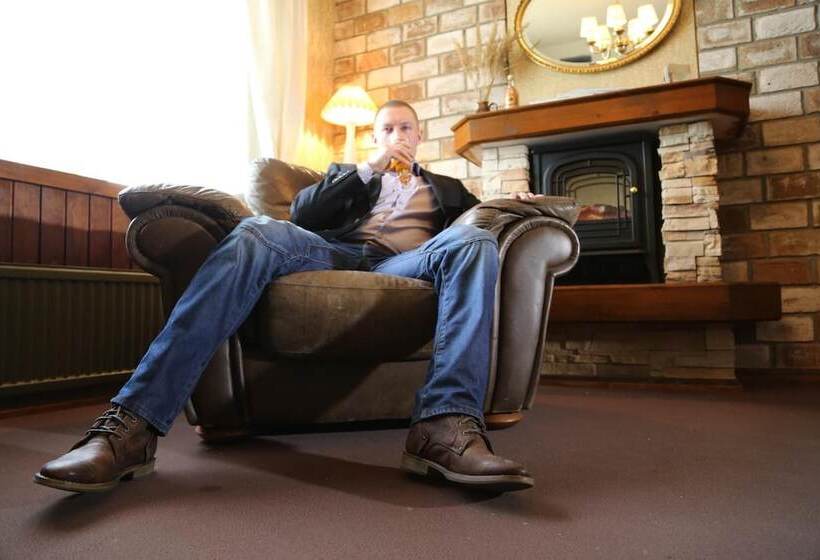 ホテル Li Iisalmen Seurahuone