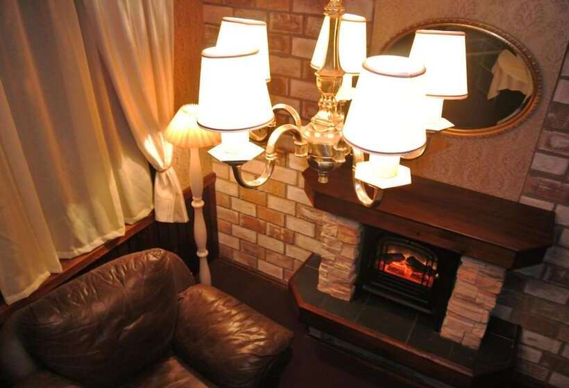 ホテル Li Iisalmen Seurahuone