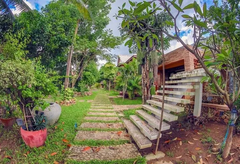هتل Natural Bungalows Restaurant And Bar