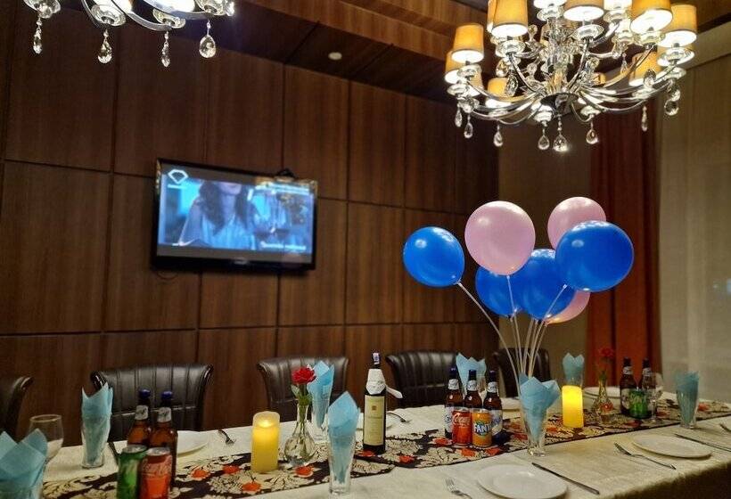 هتل New West