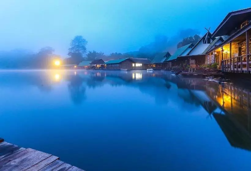 ホテル Saiyok Mantra Resort