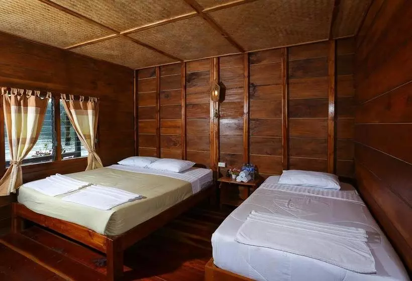 ホテル Saiyok Mantra Resort