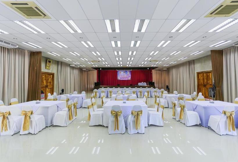 Szálloda Saiyok Mantra Resort