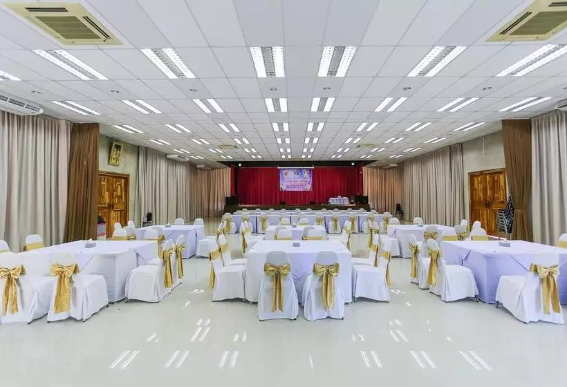 ホテル Saiyok Mantra Resort
