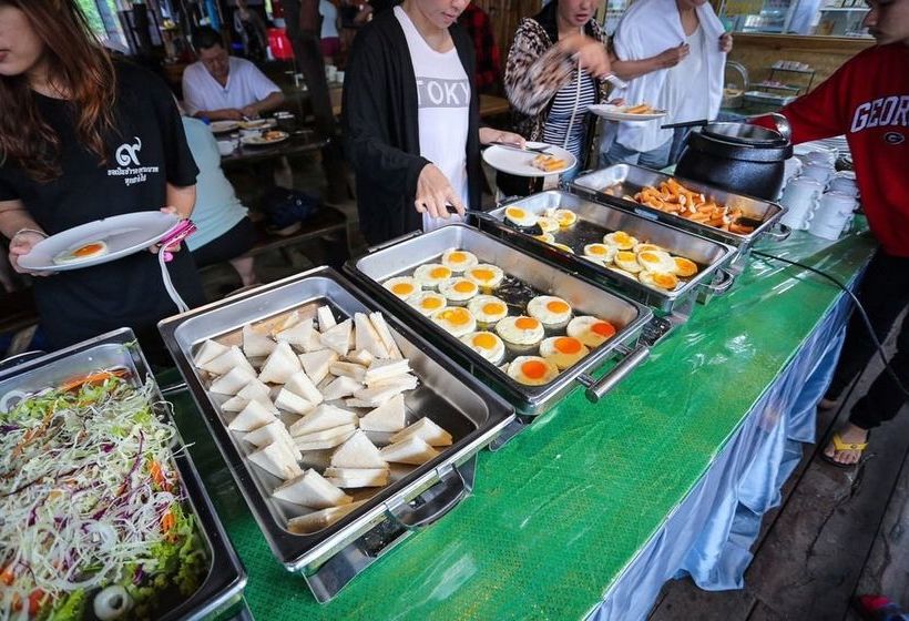 Szálloda Saiyok Mantra Resort