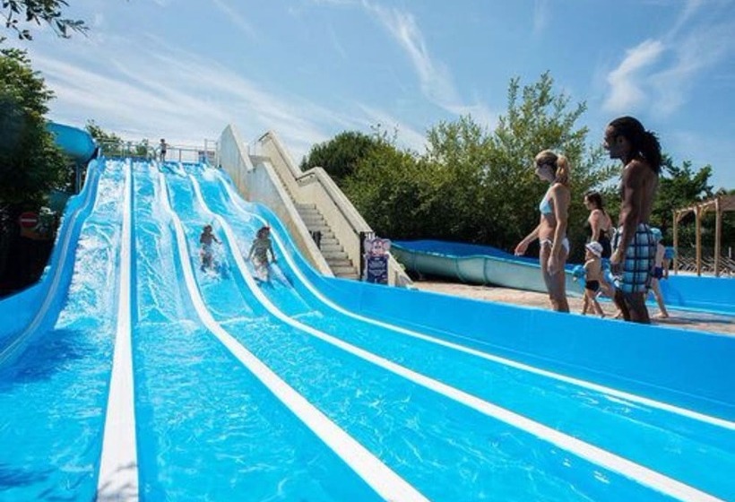 Отель Mobilhome 3 Chambres 205 Village Siblu La Reserve