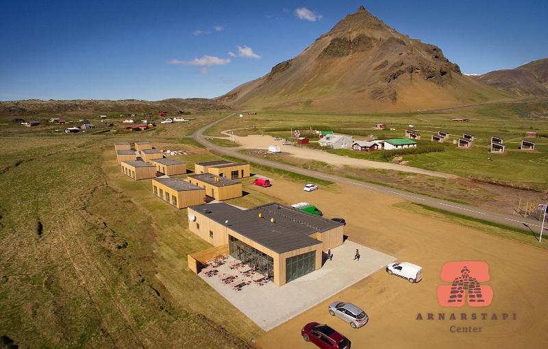 هتل Snjofell Guesthouse
