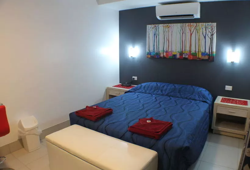 Motelli Tropical Lodge