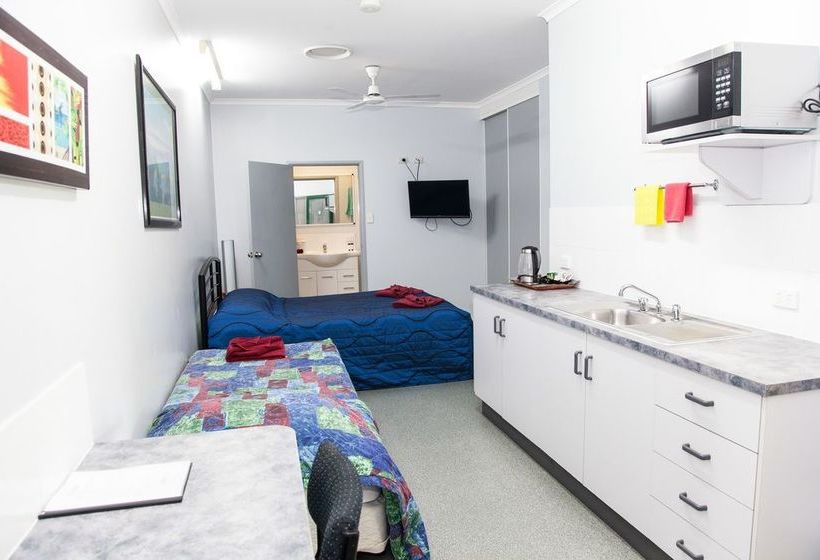 Мотель Tropical Lodge