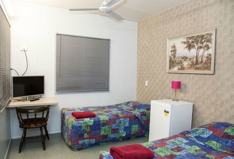 Мотель Tropical Lodge