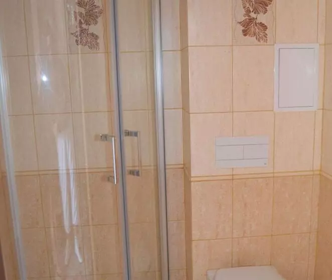Otel Elisa Inn