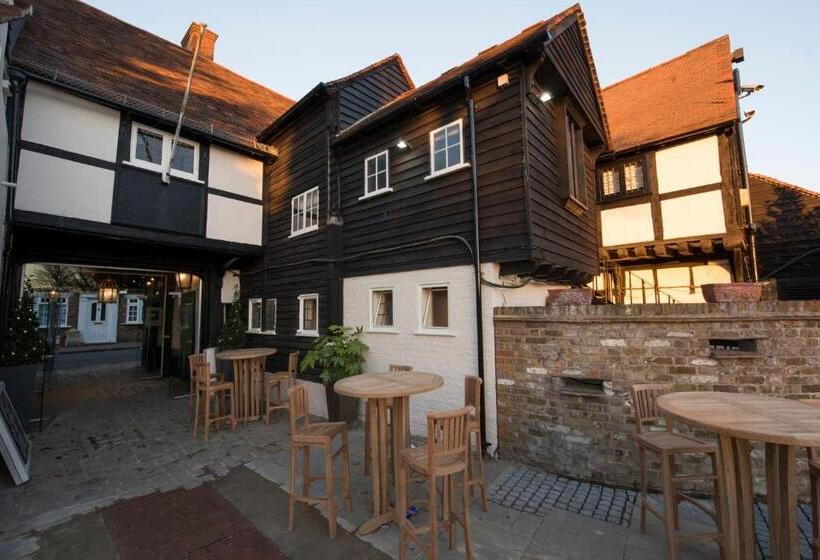The Ostrich Inn Colnbrook London Heathrow