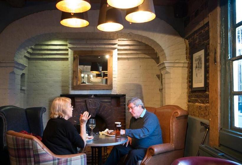 The Ostrich Inn Colnbrook London Heathrow