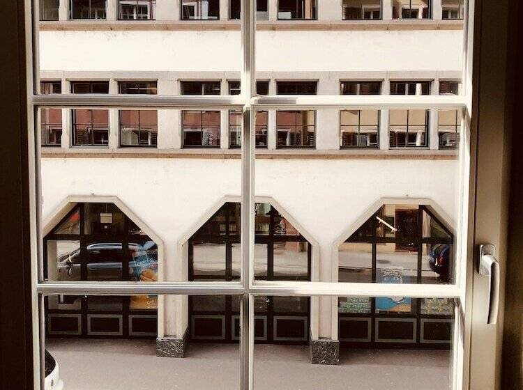 Top City Center Location By Airhome