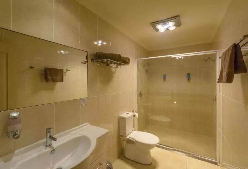 Wollongong Surf Leisure Resort