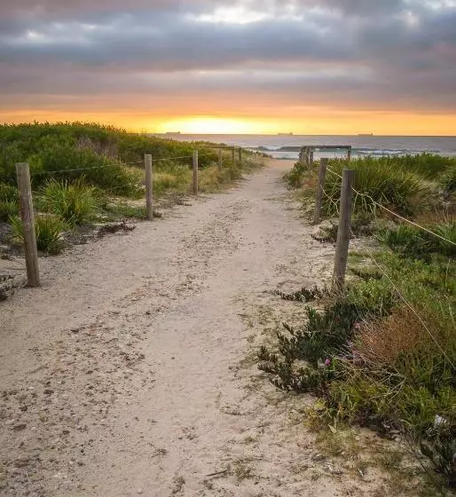 Wollongong Surf Leisure Resort