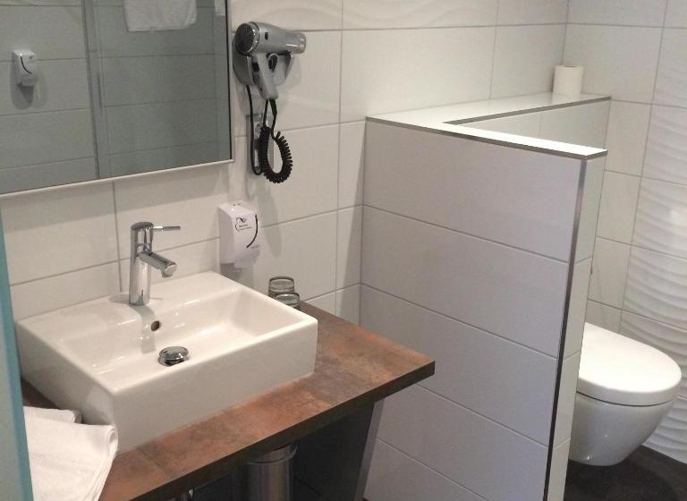 تختخواب و صبحانه Chambres D'hotes Chez Marie