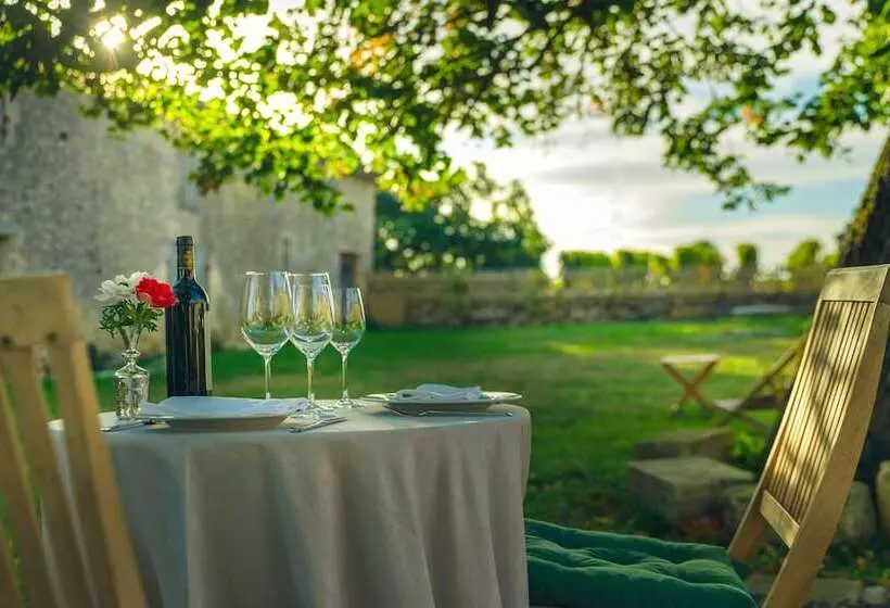 Aamiaismajoitus (B&B) Domaine De Mercade