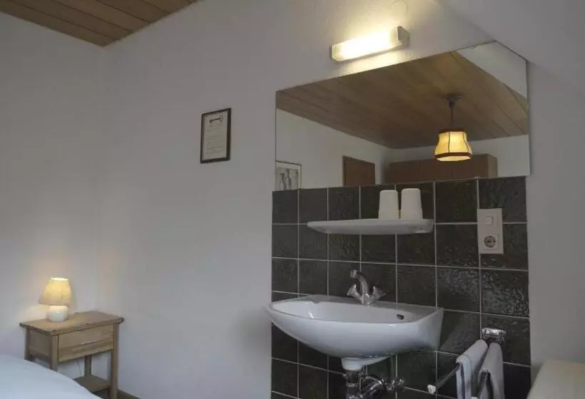 Aamiaismajoitus (B&B) Fährhaus