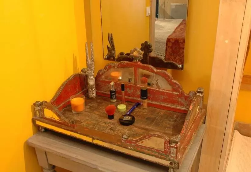 Aamiaismajoitus (B&B) La Casa De Boulbon