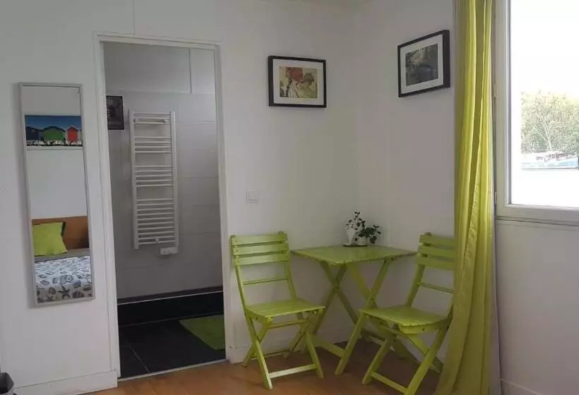 ベッドアンドブレックファースト Megalight Ii