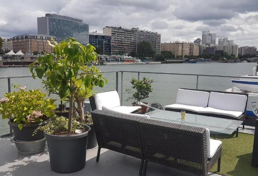 مبيت وإفطار Megalight Ii