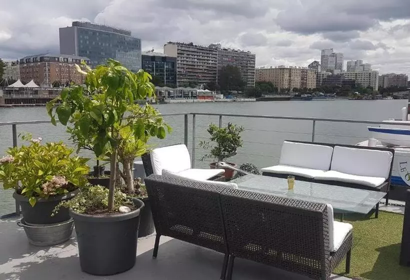 ベッドアンドブレックファースト Megalight Ii