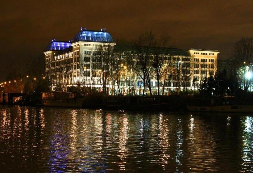 مبيت وإفطار Megalight Ii