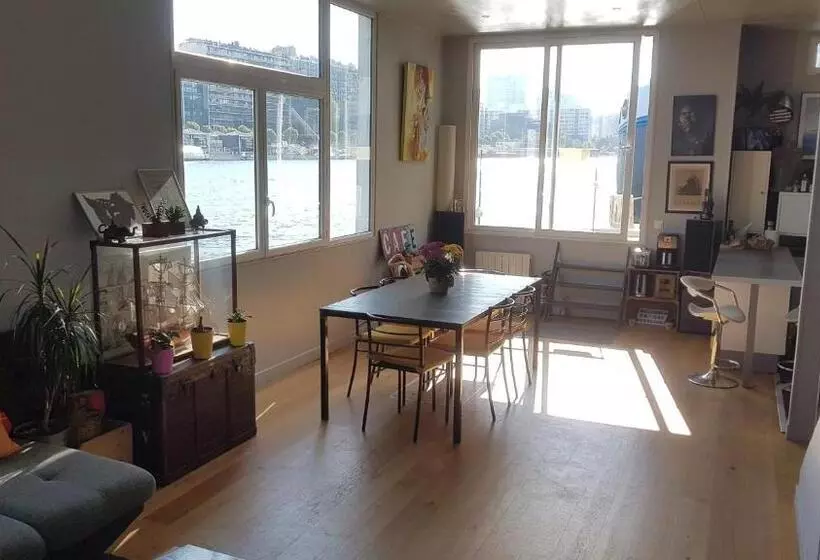 ベッドアンドブレックファースト Megalight Ii