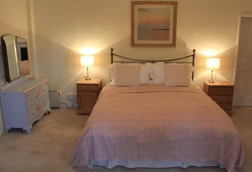 Church Farmhouse B & B