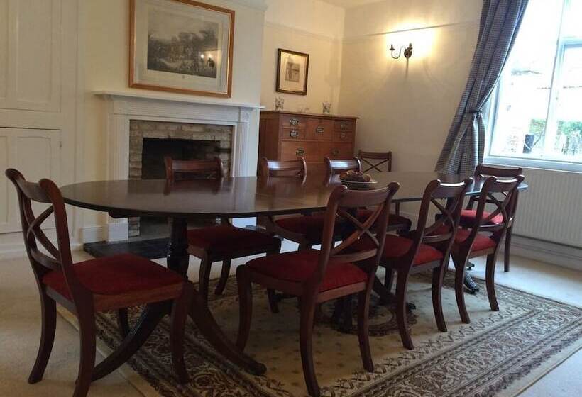 Church Farmhouse B & B