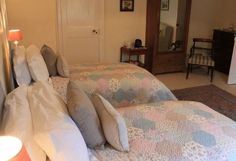 Church Farmhouse B & B