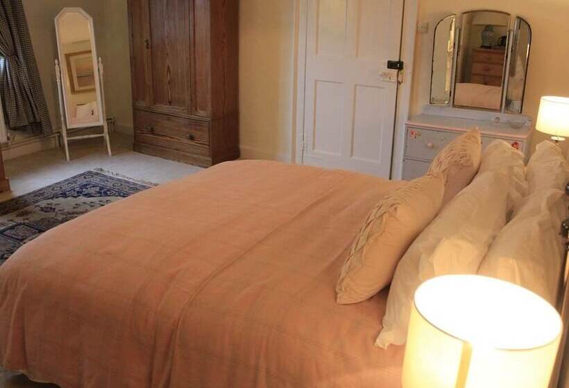 Church Farmhouse B & B