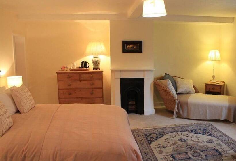 Church Farmhouse B & B